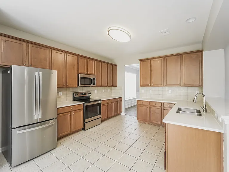 16826 Macanthra Dr — Photo 7