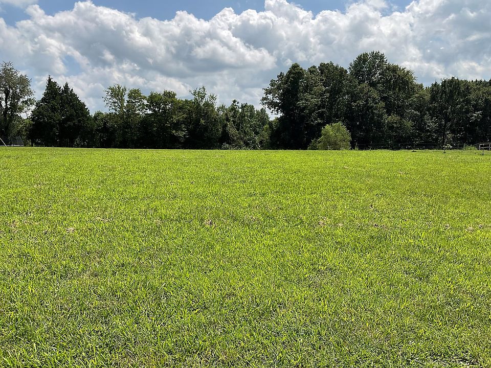 2nd image of 2845 Macedonia Rd