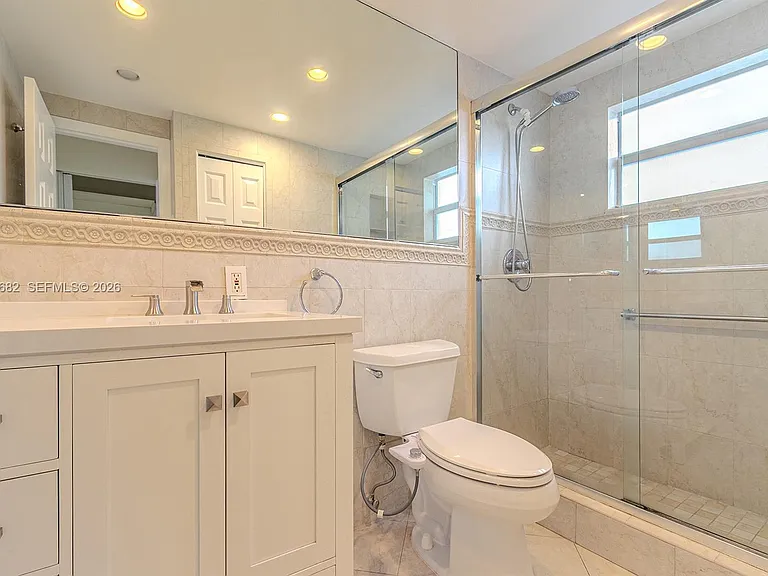 121 Golden Isles Dr #201 — Photo 25