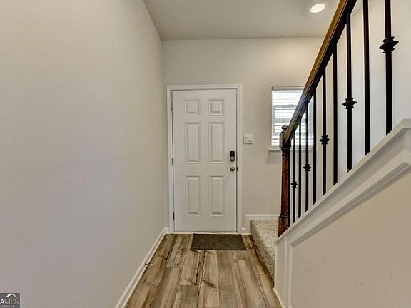 4th image of 2531 Canning View Ave