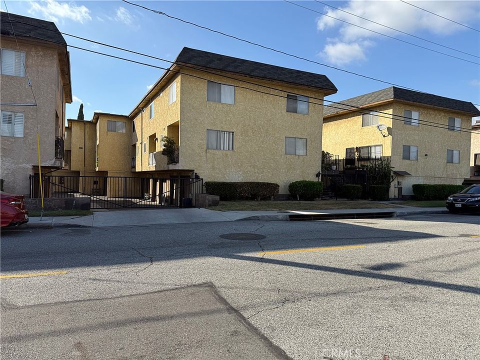 1st image of 3117 Adelia Ave APT 15