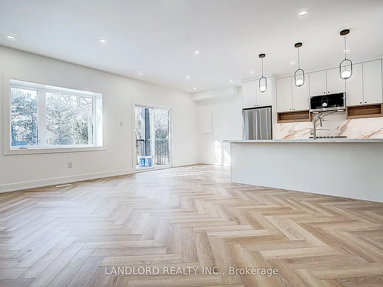 1146 Broadview Ave #4 — Photo 12