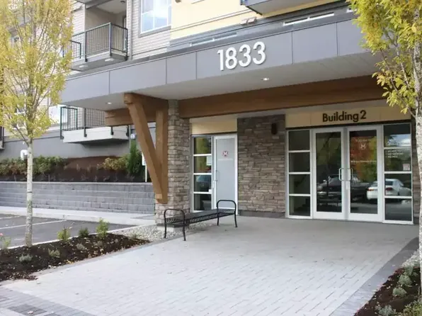 1833 Salton Rd #211, Abbotsford, BC V2S 0J9