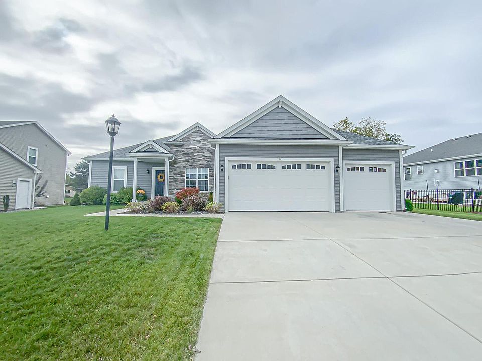 1st image of 1245 Evergreen TRAIL