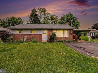 17 Hogestown Rd, Mechanicsburg, PA 17050