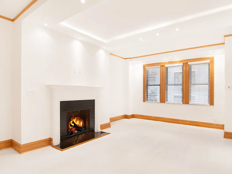 145 W 58th St #7M — Photo 5