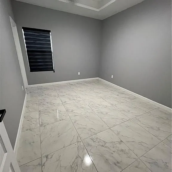 1421 Iris Ave #4 — Photo 13