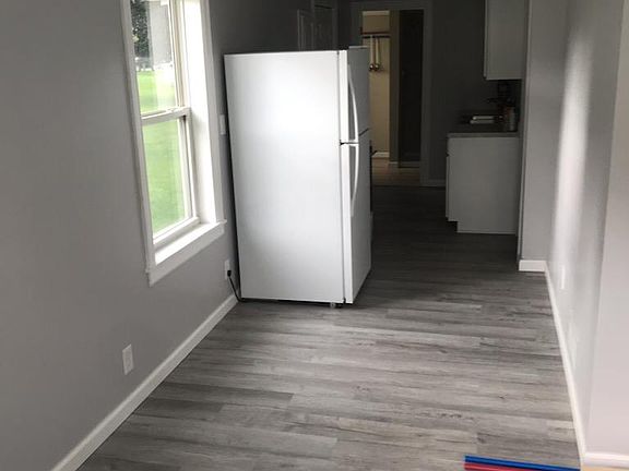 3rd image of 3757 Herbert Ave #2