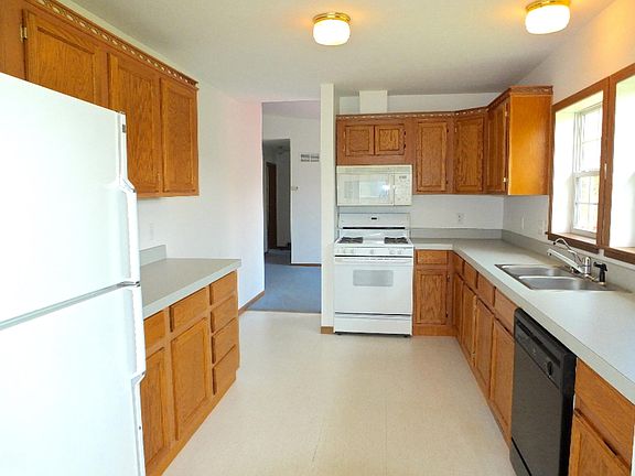 5th image of 13688 Pine Lake Ave NE