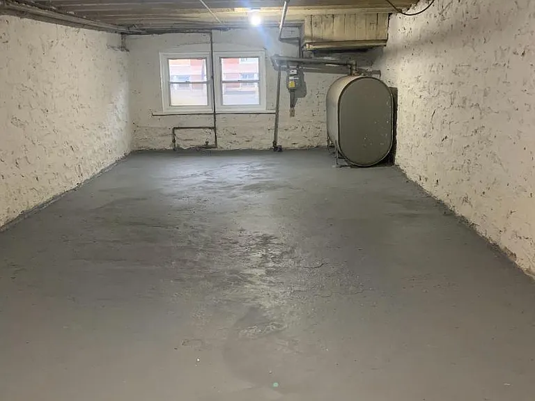 Unit Photo