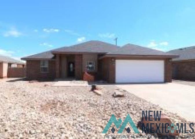 1st image of 121 Sombrero Rd