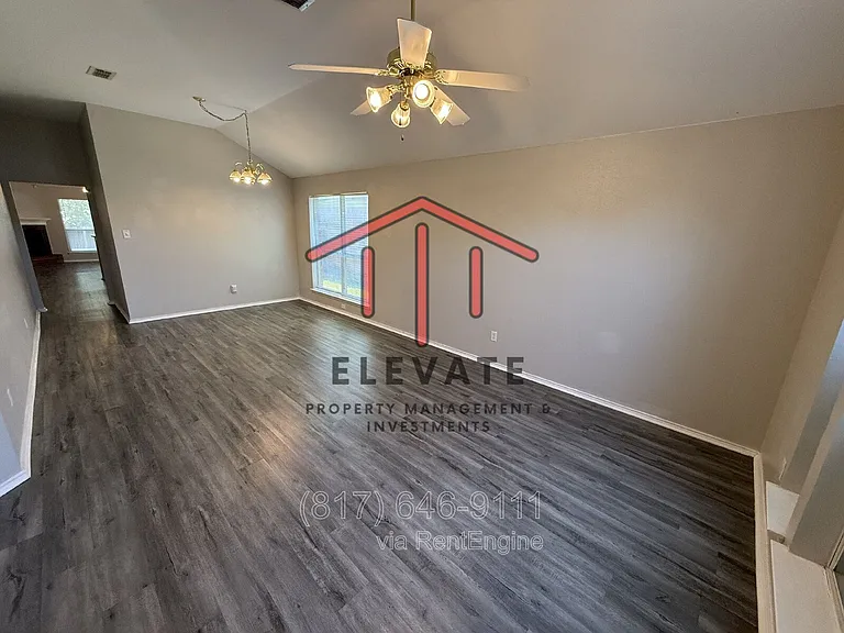 10524 Aransas Dr — Photo 2