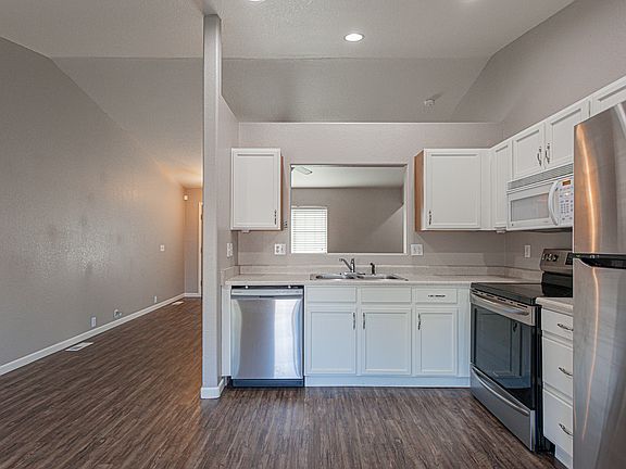 2nd image of 6703 Harvey Ln