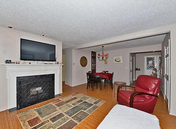 5th image of 811 Amolac Dr