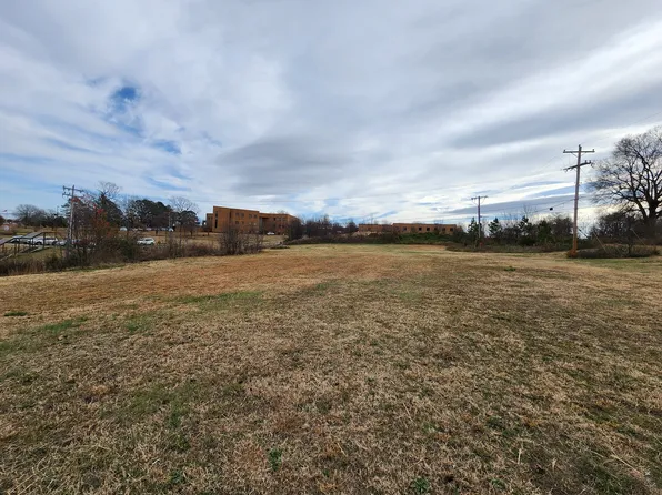 Rogers Ave, Poteau, OK 74953