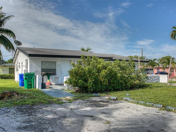 2nd image of 3030 NW 13th St