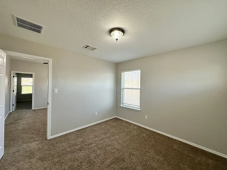 3405 Rusack Dr — Photo 33