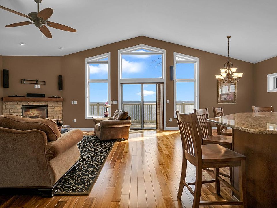 1st image of N8809 Lakeshore DRIVE #3