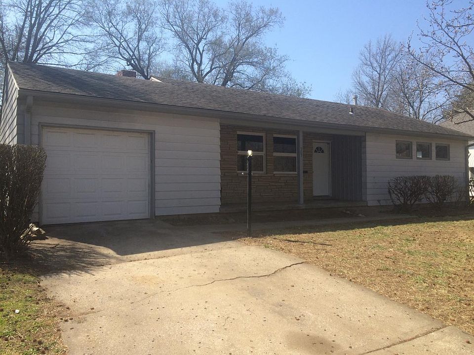 1st image of 305 E Porte Cimi Pas St