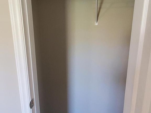 4th image of 1200 Freeland Ln Unit K3