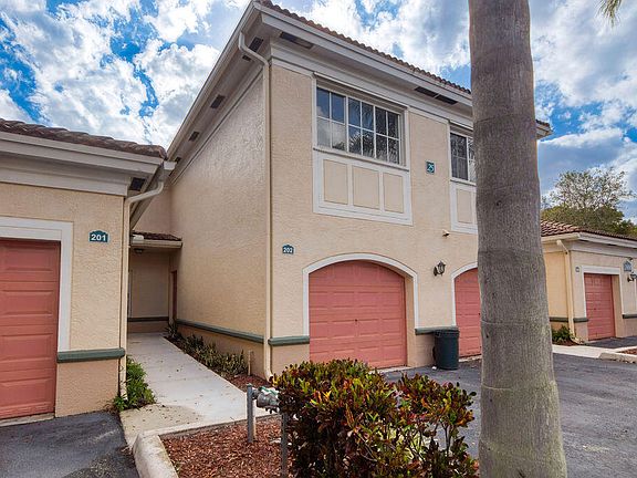 2nd image of 2400 Centergate Dr APT 202