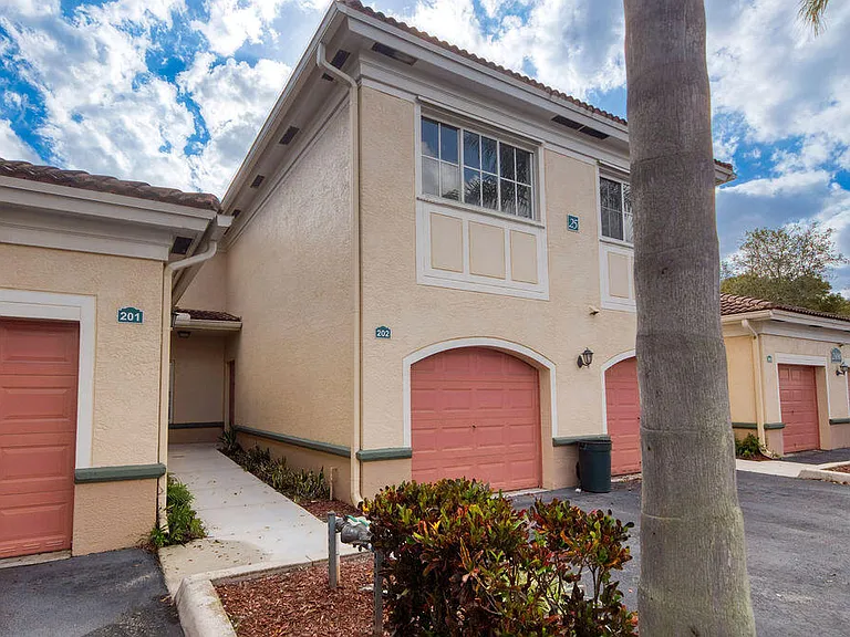 2400 Centergate Dr #202 — Photo 2