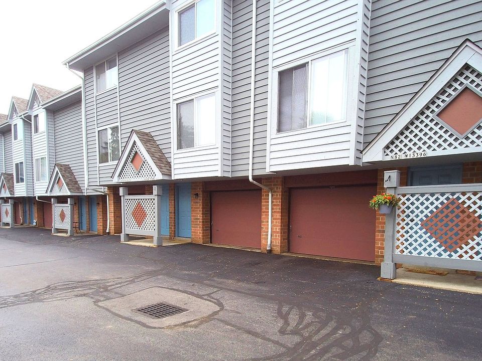 Village Square Townhomes N82W13490 W Fond Du Lac Ave Menomonee Falls