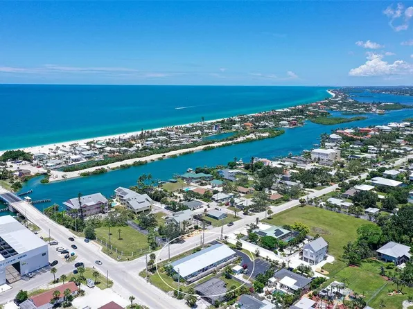 100 Bayshore Rd APT C, Nokomis, FL 34275