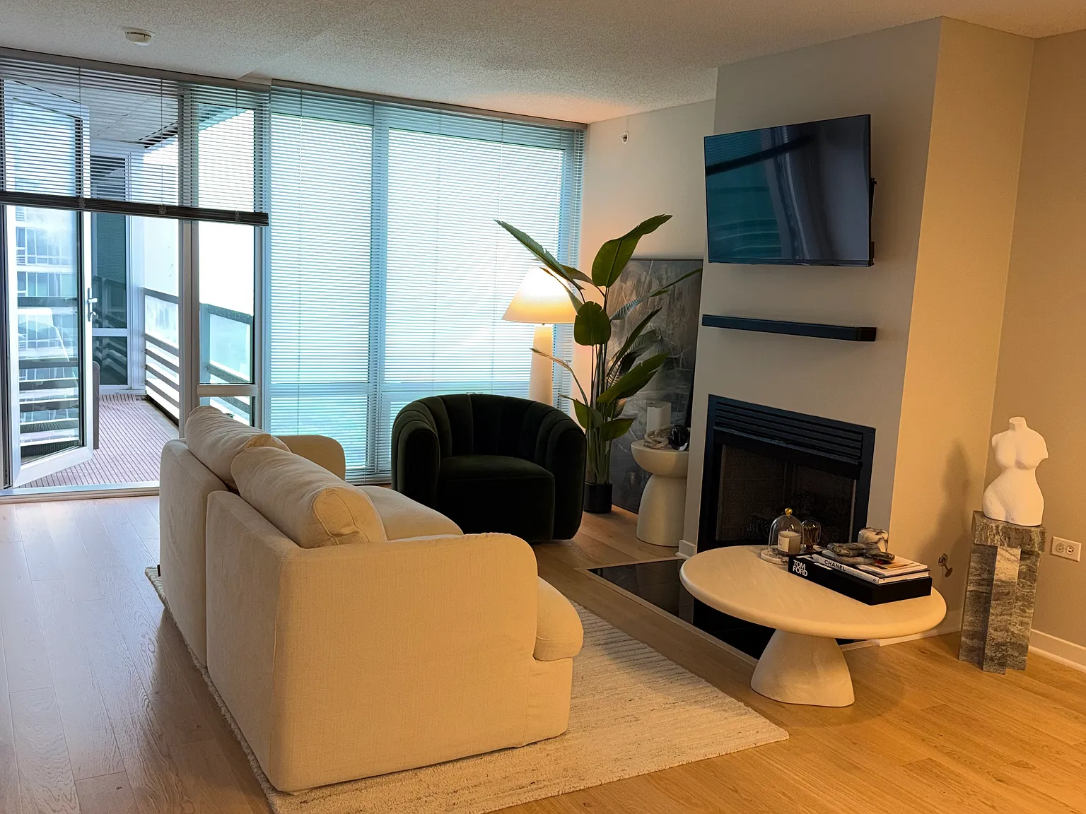 1 bed, 1.5 bath, 1100 sqft, $2,900 — Photo 4