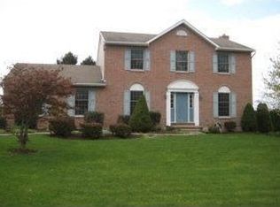 5 Colonial Dr, Lebanon, PA 17042