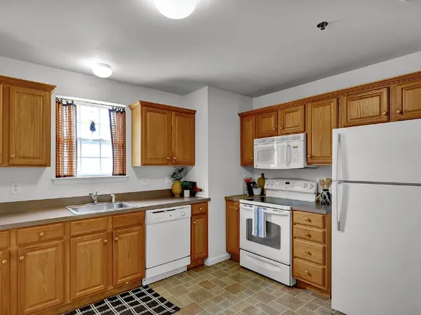 124 Christine Dr, Reading, PA 19606