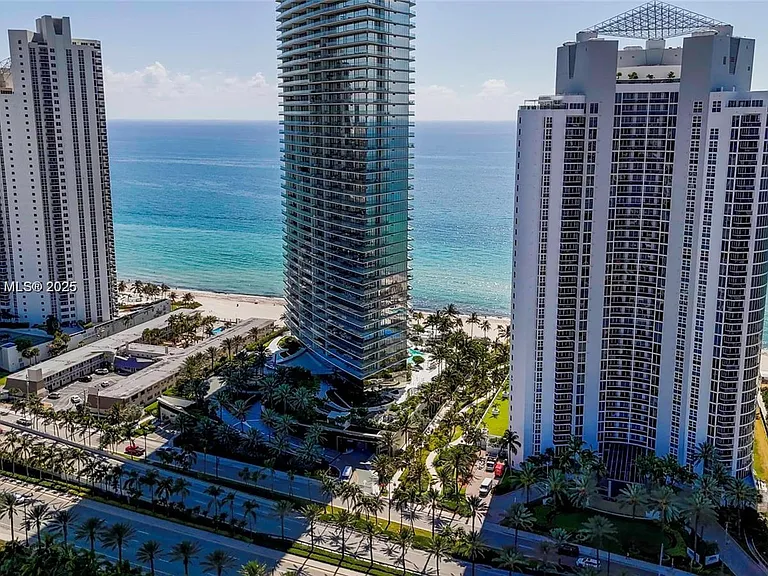 18975 Collins Ave #3004 — Photo 37