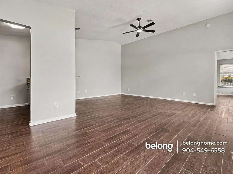 7641 Rain Forest Dr N — Photo 15