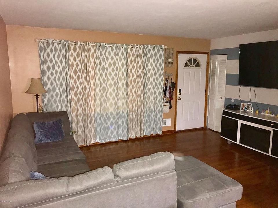 1st image of 10825 Milwaukee Way