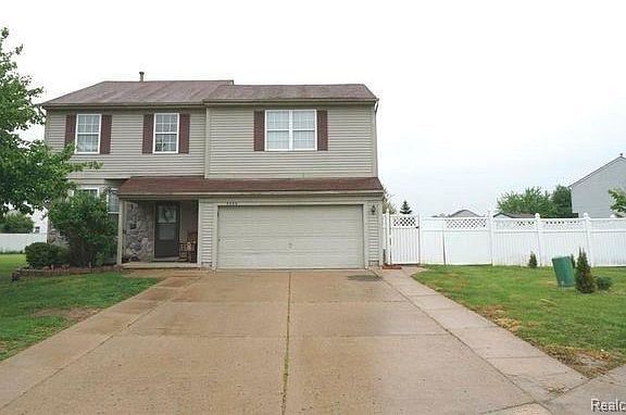 2nd image of 7525 Lochmoor Dr