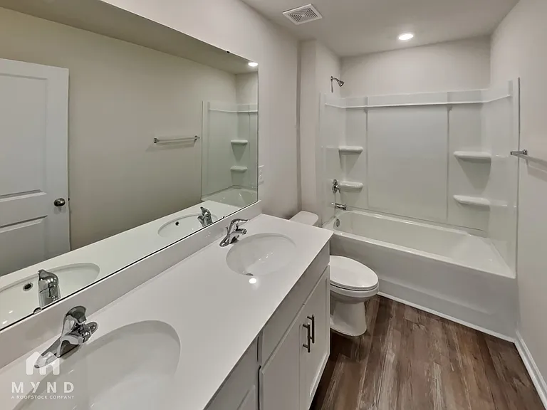 2259 Meadow Stream Dr — Photo 20