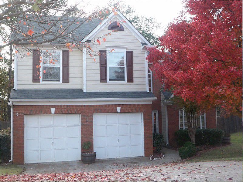 Kitchen level garage