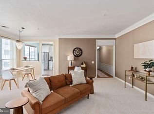 1725 W Braddock Pl #302, Alexandria, VA 22302
