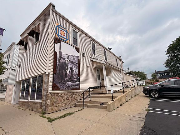 3rd image of 102 E Main St