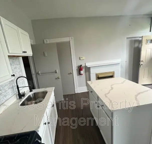 5730 Holden St #2F — Photo 4