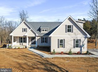 2269 Grade Rd, Falling Waters, WV 25419