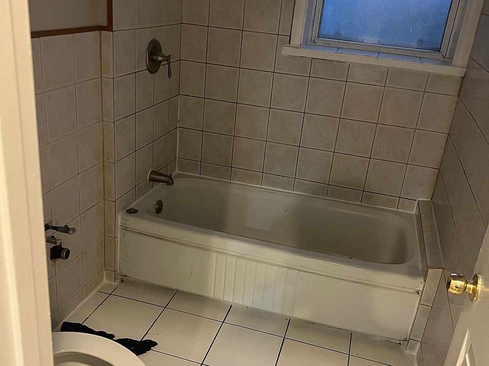 1st image of 3309 N Keystone Ave #1