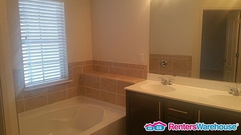 5th image of 3169 Spicy Cedar Ln