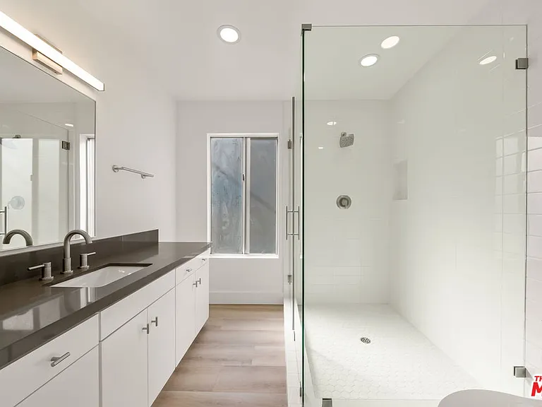 6821 E Ocean Blvd — Photo 10
