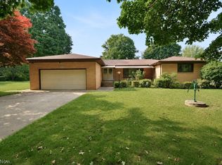 4734 Lockwood Rd, North Perry, OH 44081