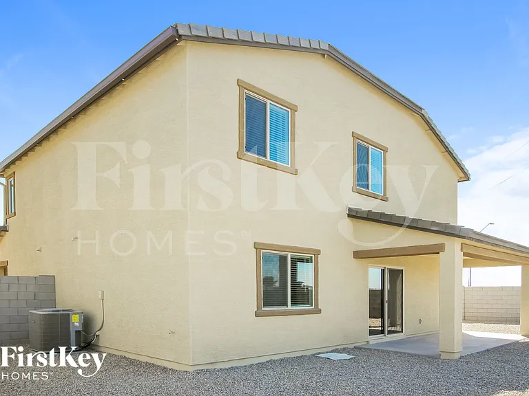 8434 S 258th Dr — Photo 14