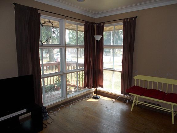 4th image of 9208 S Tulley Ave