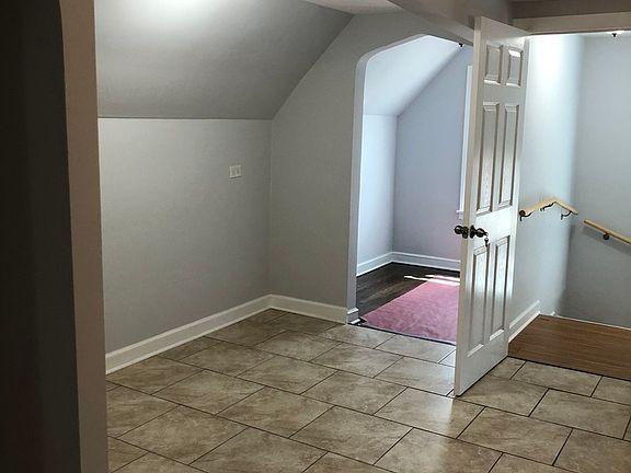 4th image of 6825 S Rockwell St #2