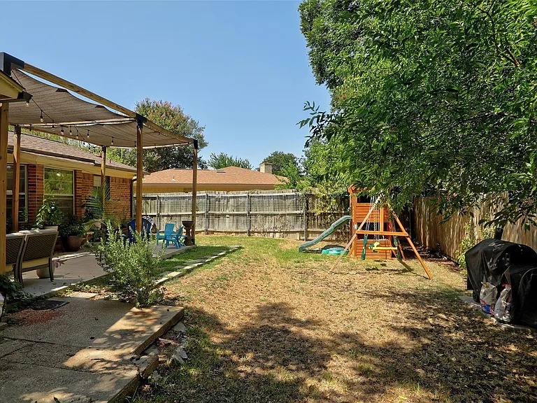 1615 Shelmar Ct — Photo 21