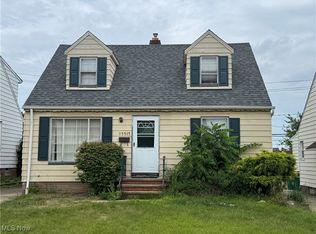 15515 Edgewood Ave, Maple Heights, OH
